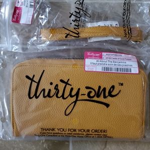 Thirty-One All About the Benjamin's & Wristlet